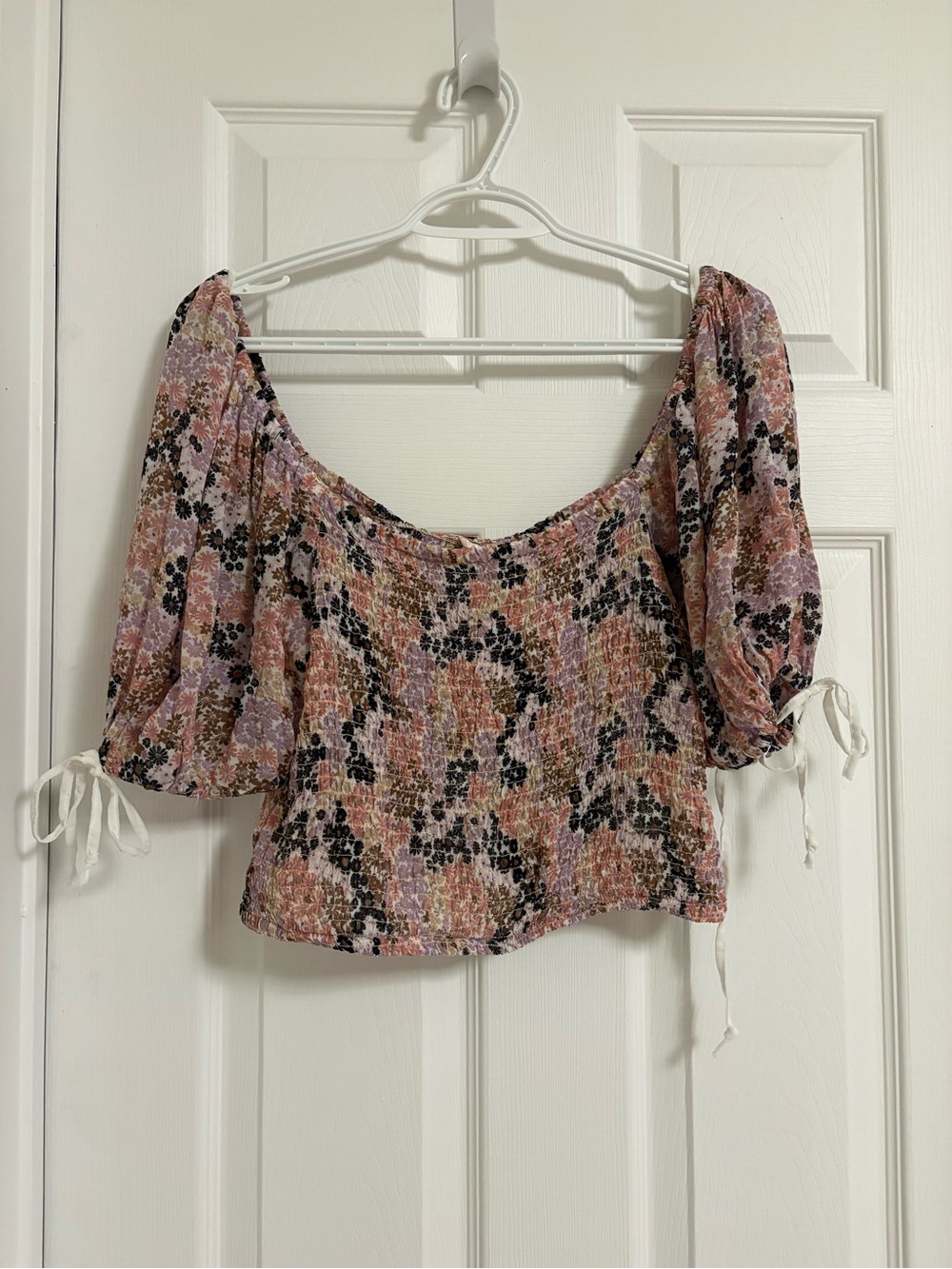 Free People Smocked Floral Puff Sleeve Crop Top - Picture 2 of 5